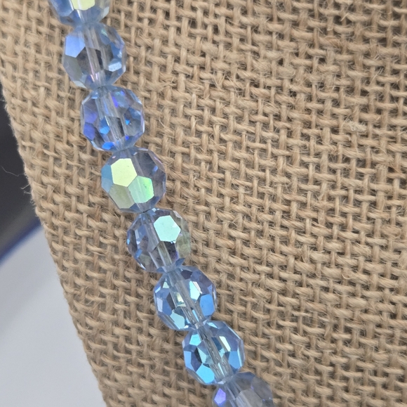 Vintage Vendome Periwinkle AB Aurora Borealis Faceted Beaded Necklace - Picture 3 of 8